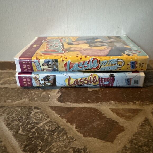 Lassie VHS Bundle To Fetch A Thief & To The Rescue - Picture 7 of 10